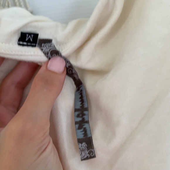 Cute top - Picture 6 of 6